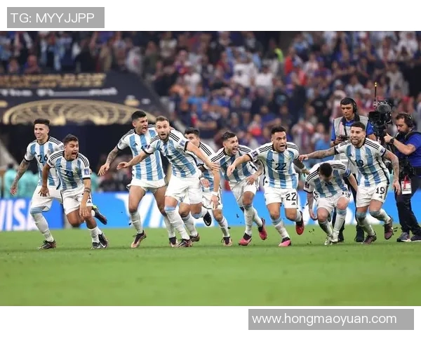 足球明星的魅力与观赏性分析探讨球迷热爱的背后原因